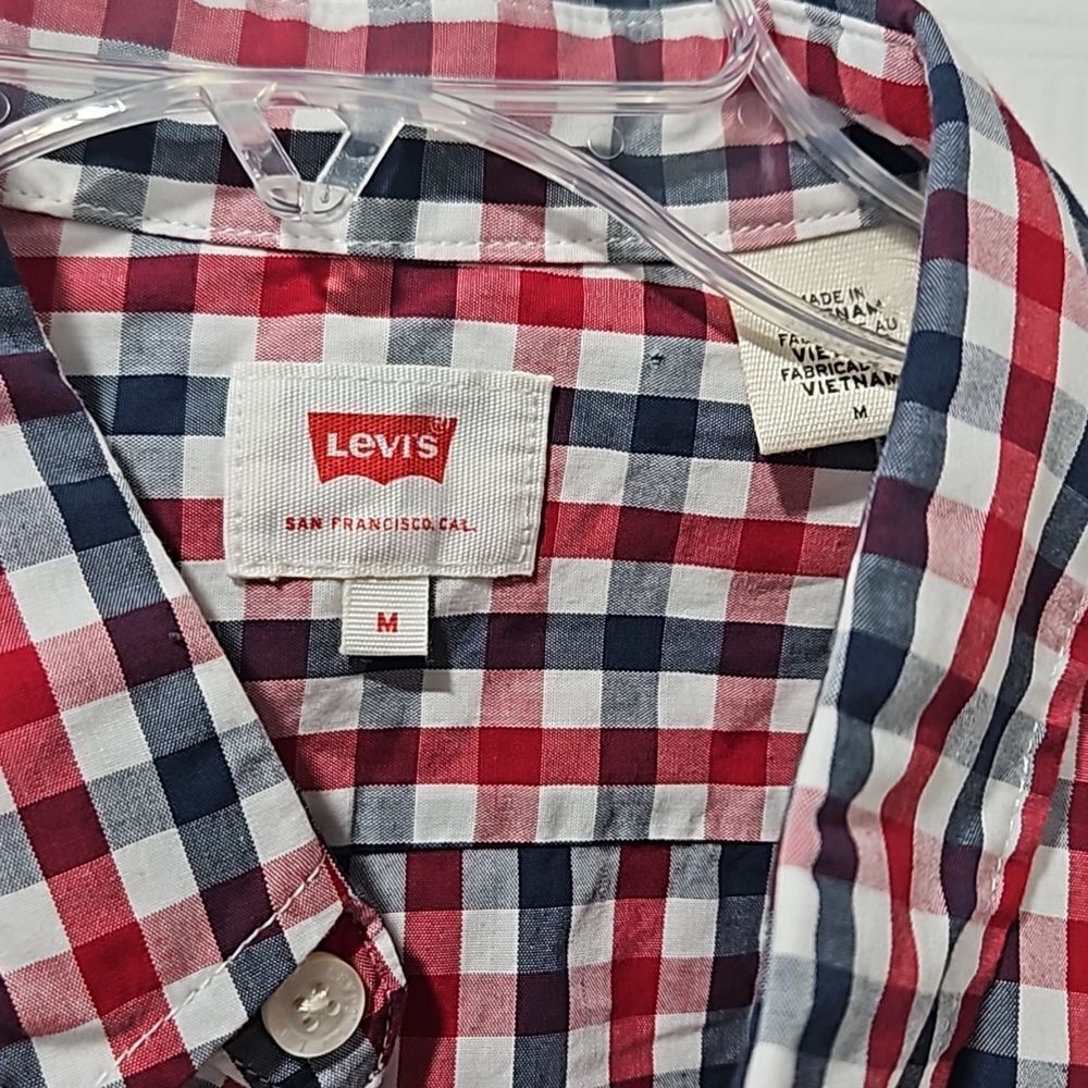 Levis Button Down - Picture 2 of 3